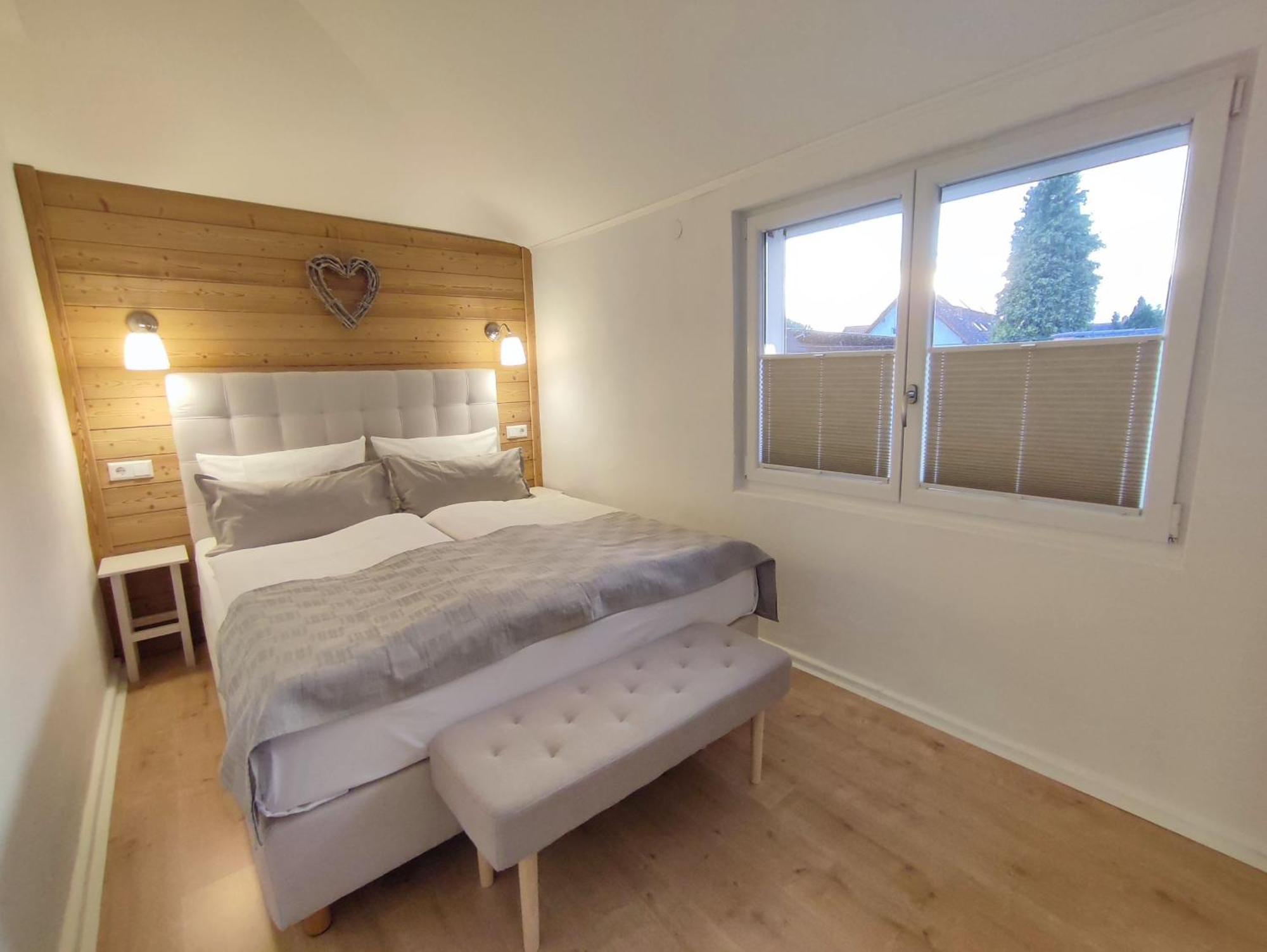 Boutique-Hotel Krone Denzlingen Quarto foto